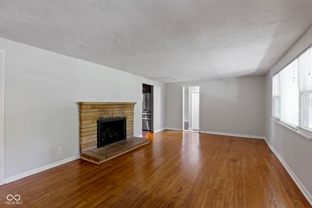 $480,000 | 11994 Greenfield Road, Zionsville, IN 46077