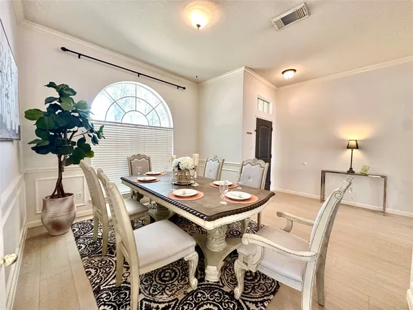$2,200 | 5822 Carta Valley Lane, Richmond, TX 77469