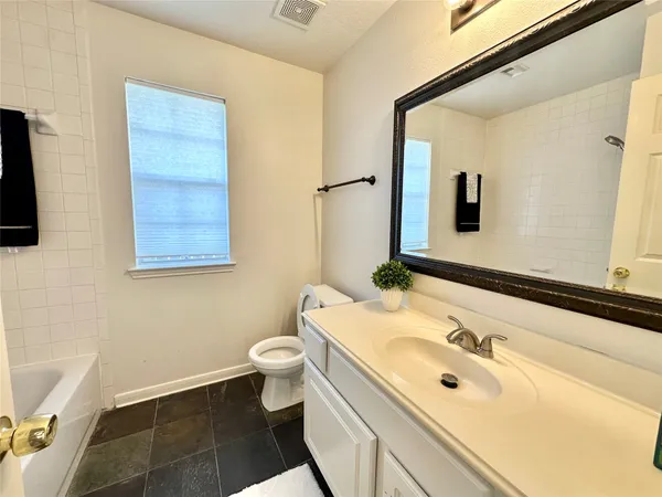 $2,200 | 5822 Carta Valley Lane, Richmond, TX 77469