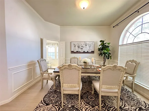 $2,200 | 5822 Carta Valley Lane, Richmond, TX 77469