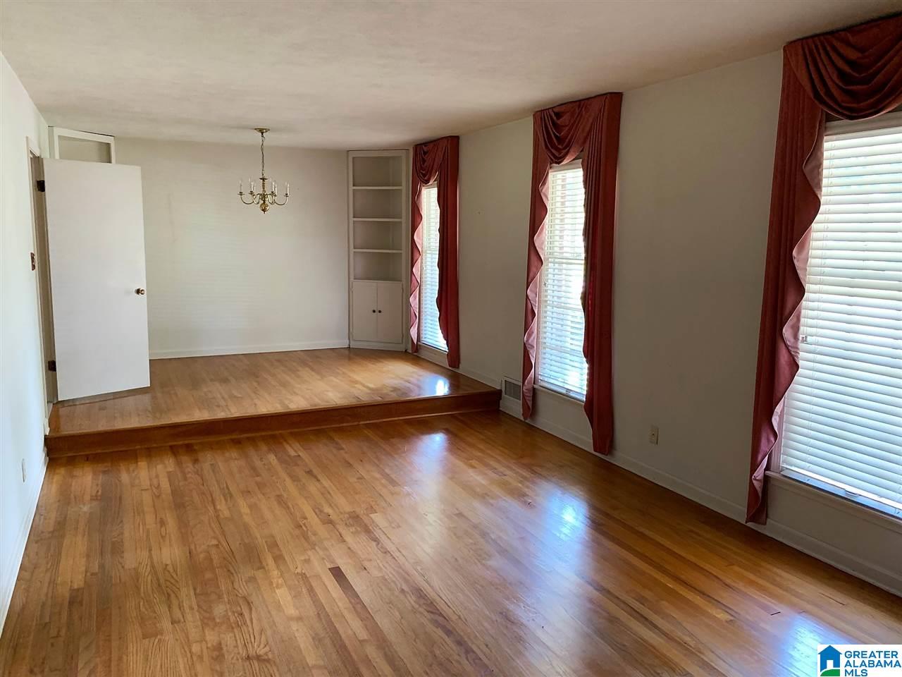 3917 Stratford Road Anniston, AL 36207 - Photo 5 of 32
