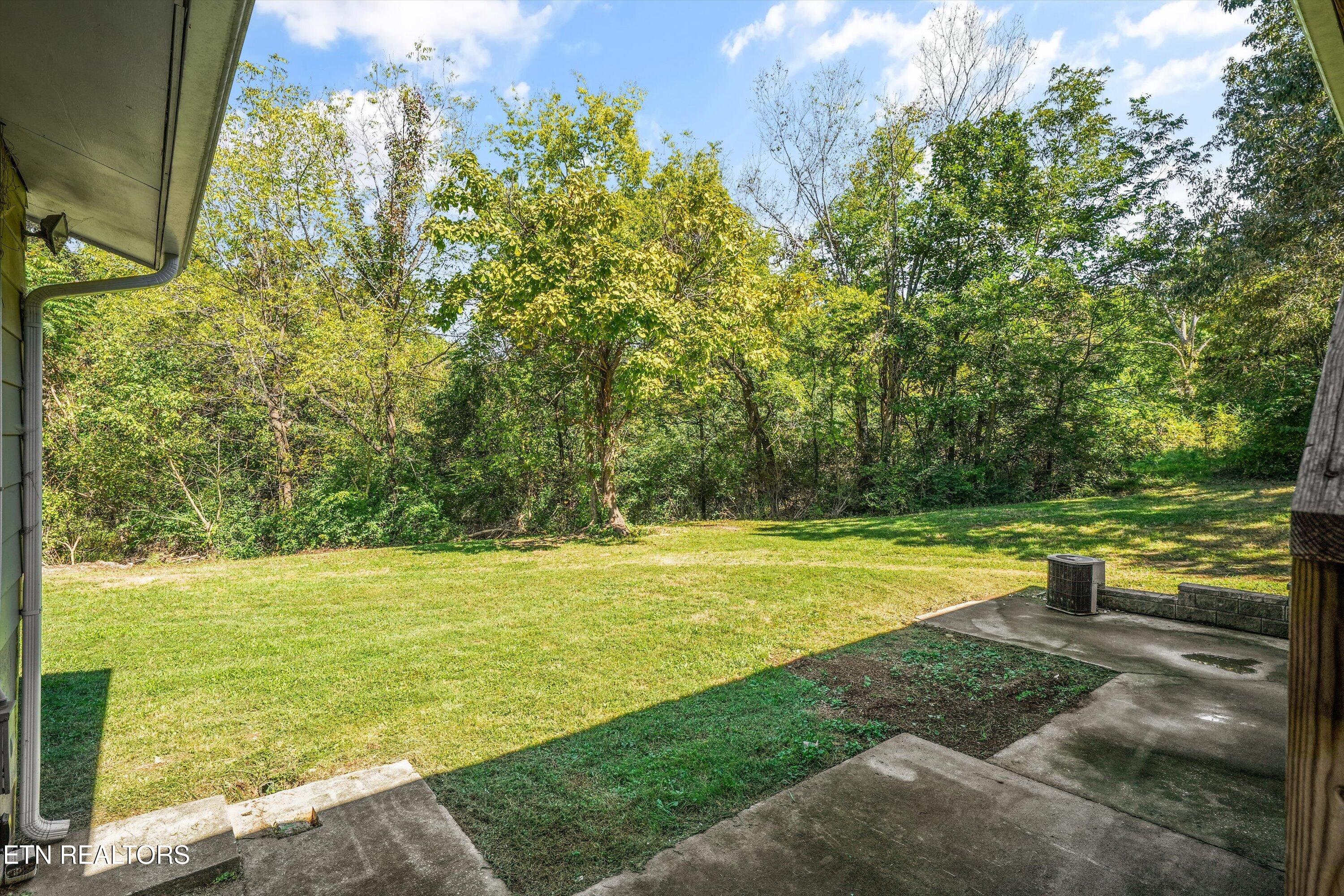 1832 Amherst Road Knoxville, TN 37909 - Photo 24 of 37 32-1832 Amherst Rd 31