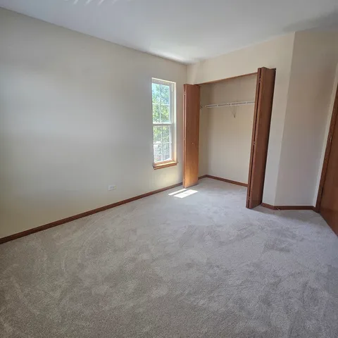 $310,000 | 1111 Colonial Drive, Joliet, IL 60432