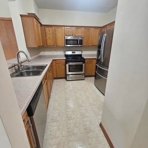 $310,000 | 1111 Colonial Drive, Joliet, IL 60432