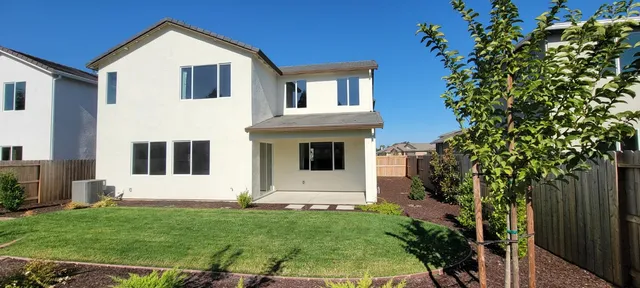 $542,990 | 2223 White Gold Way, Olivehurst, CA 95961