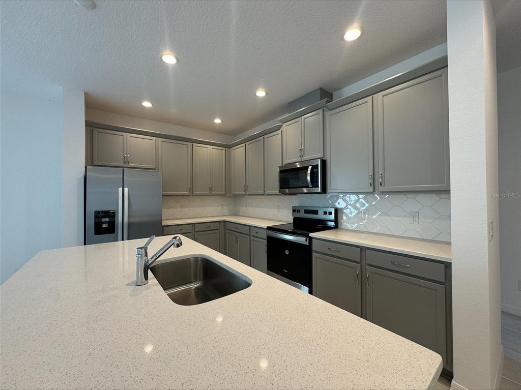 5901 Vision Road St. Cloud, FL 34771 - Photo 3 of 18 Gallery Image 3