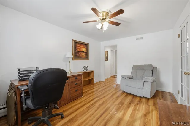 $449,900 | 427 Cherry Lane, Lewiston, NY 14092