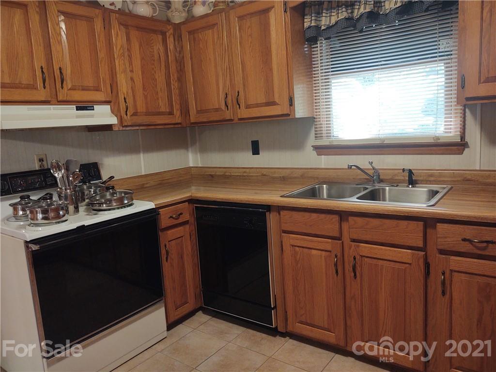 160 Justice Drive Rutherfordton, NC 28139 - Photo 5 of 13 Gallery Image 5
