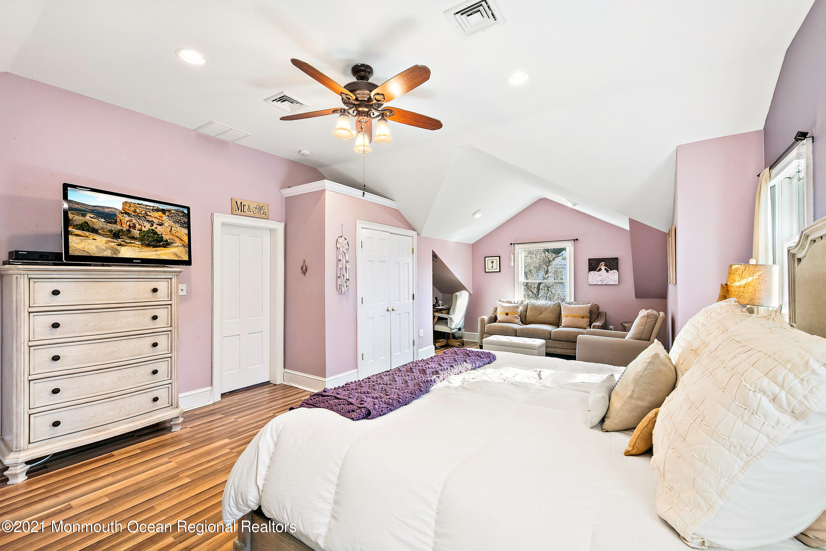 257 Heyers Mill Road Colts Neck, NJ 07722 - Photo 23 of 48 257HeyersOnline-24