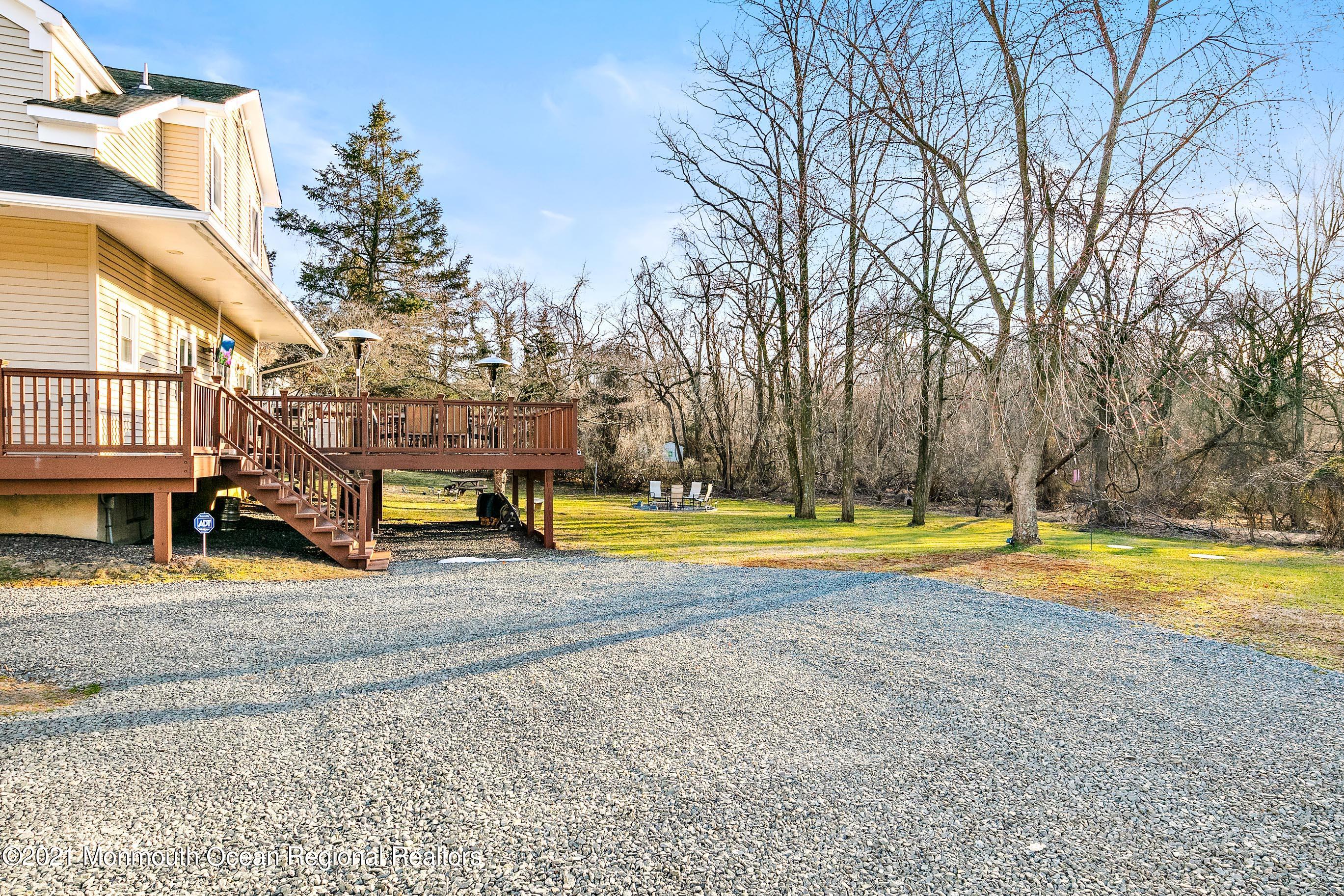 257 Heyers Mill Road Colts Neck, NJ 07722 - Photo 40 of 48 257HeyersOnline-52