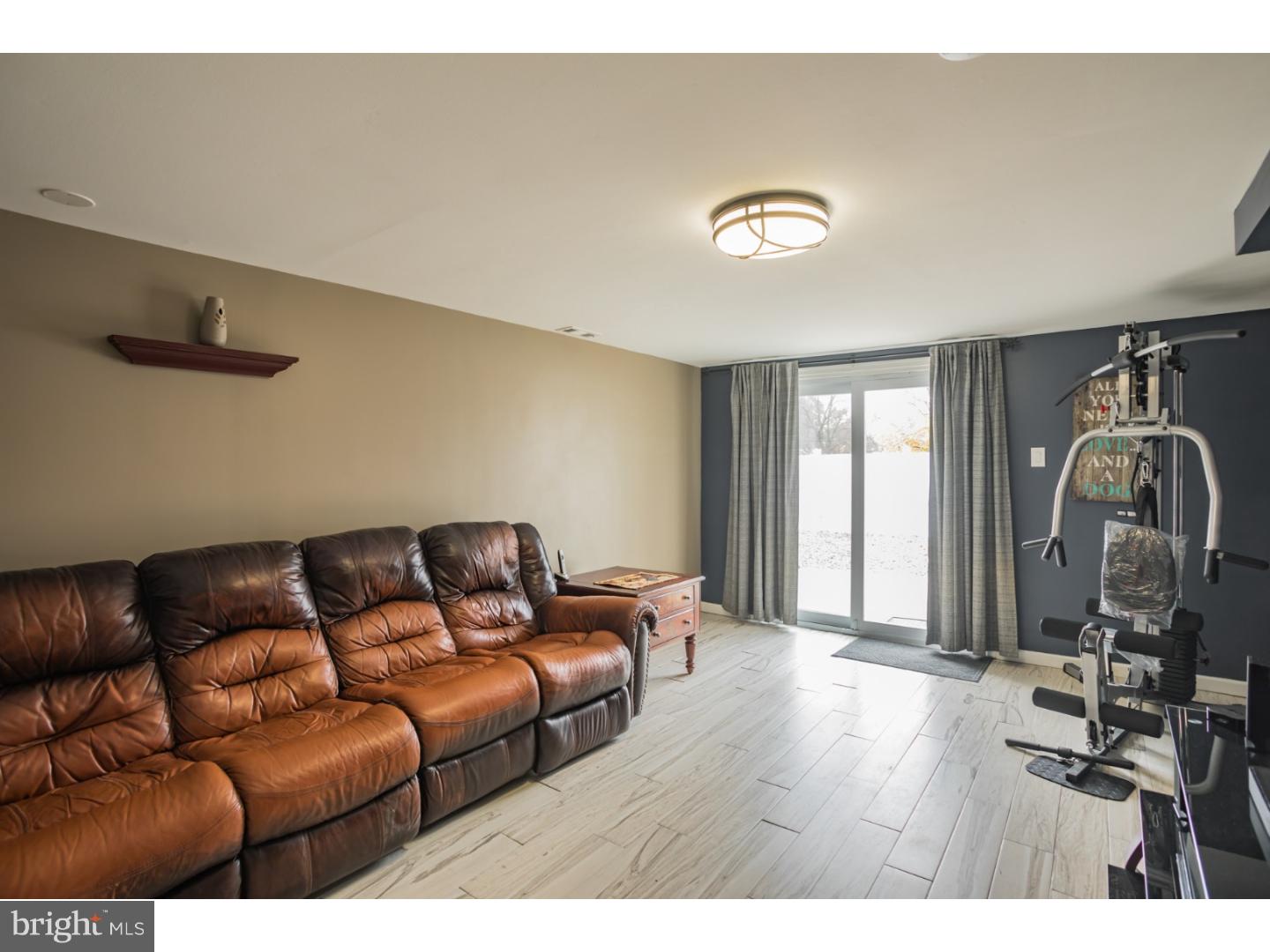 114 Pocasset Road Philadelphia, PA 19115 - Photo 12 of 25 Family Room
