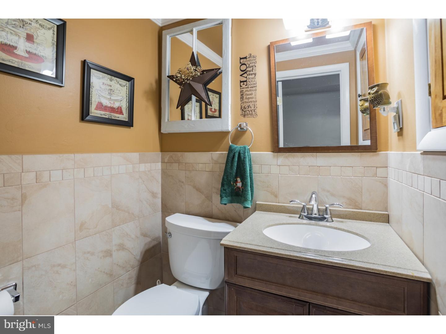 114 Pocasset Road Philadelphia, PA 19115 - Photo 13 of 25 Bathroom