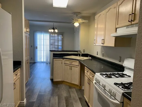 $1,800 | 7604 Almeria Street, Las Vegas, NV 89128