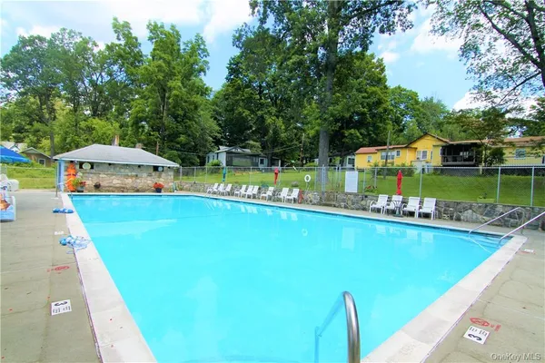 $73,000 | 3155 Lexington Avenue, Unit 14, Mohegan Lake, NY 10547