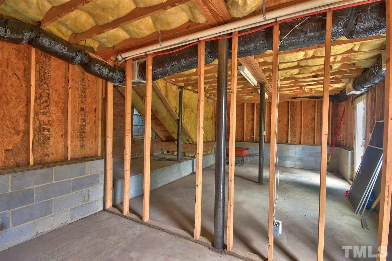 2302 Fairview Road Raleigh, NC 27608 - Photo 22 of 25 a view of an empty room