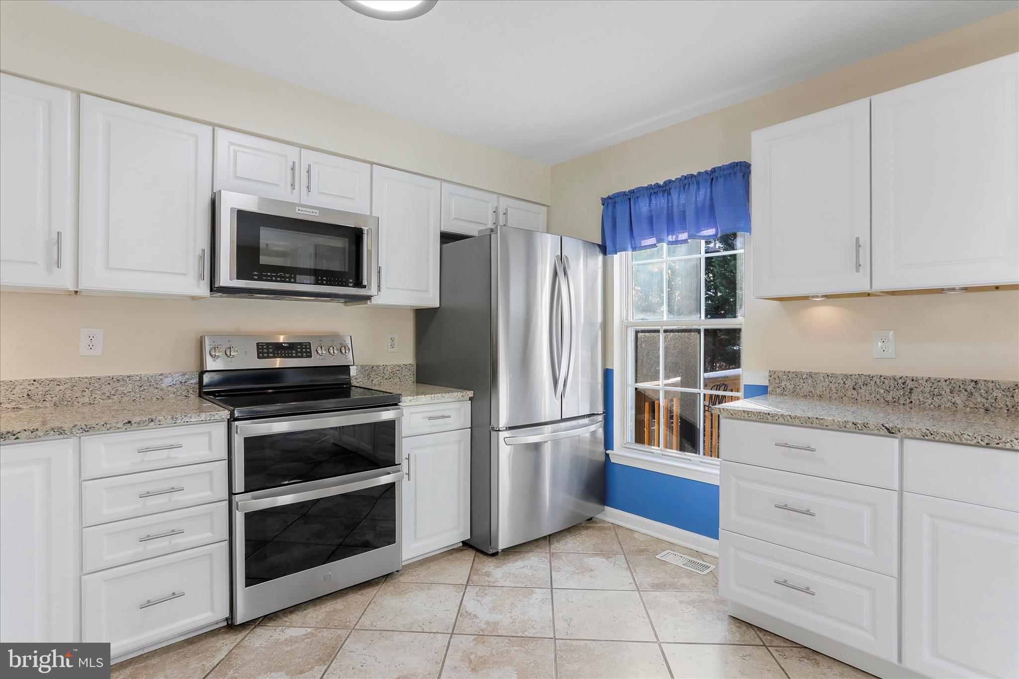 1917 Cross Trails Road Windsor Mill, MD 21244 - Photo 10 of 34