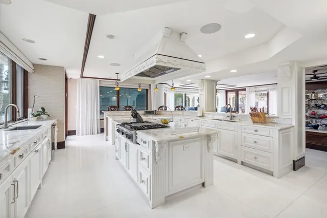 $13,500,000 | 3100 Northeast 46th Street, Lighthouse Point, FL 33064