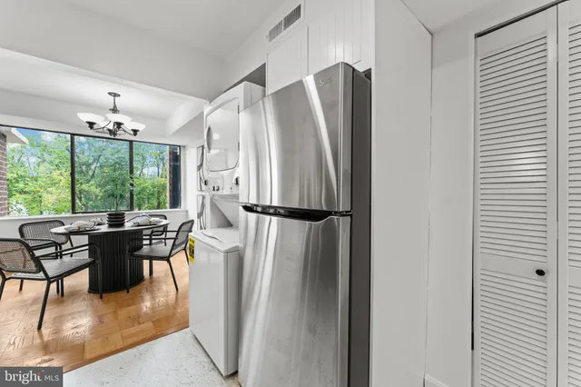 $200,000 | 2114 Bonnywood Lane, Unit 201, Silver Spring, MD 20902