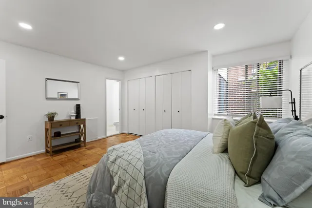 $200,000 | 2114 Bonnywood Lane, Unit 201, Silver Spring, MD 20902