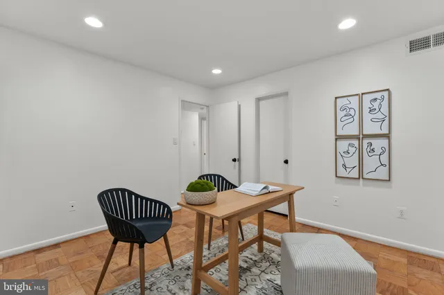 $200,000 | 2114 Bonnywood Lane, Unit 201, Silver Spring, MD 20902