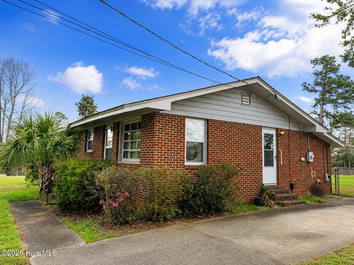 407 Old Evans Road Martinez, GA 30907 - Photo 2 of 23