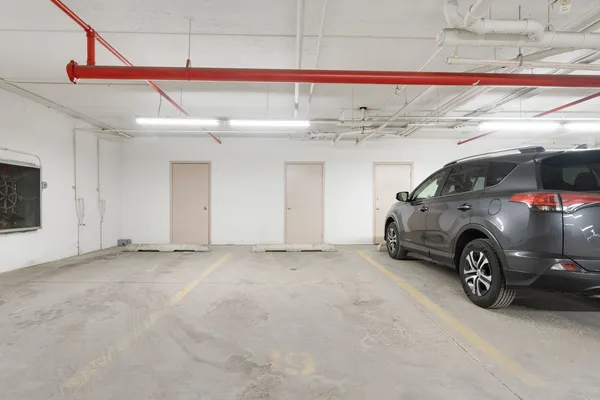 $315,000 | 7091 West Touhy Avenue, Unit 505, Niles, IL 60714