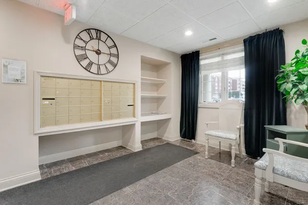 $315,000 | 7091 West Touhy Avenue, Unit 505, Niles, IL 60714