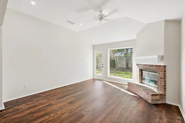 $299,900 | 5910 Fawn Meadow Trail, Arlington, TX 76017