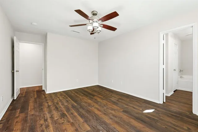 $299,900 | 5910 Fawn Meadow Trail, Arlington, TX 76017