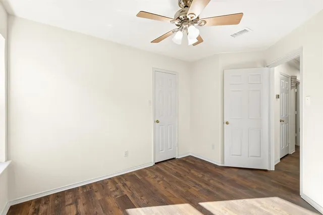 $299,900 | 5910 Fawn Meadow Trail, Arlington, TX 76017