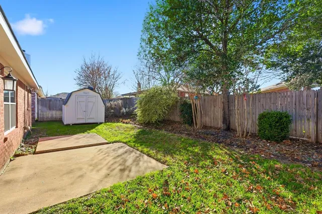 $299,900 | 5910 Fawn Meadow Trail, Arlington, TX 76017