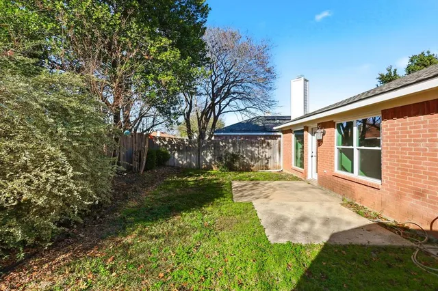 $299,900 | 5910 Fawn Meadow Trail, Arlington, TX 76017