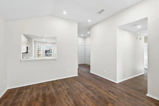 $299,900 | 5910 Fawn Meadow Trail, Arlington, TX 76017