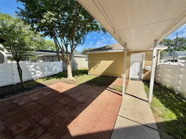 $247,000 | 18902 Atasca Oaks Drive, Humble, TX 77346