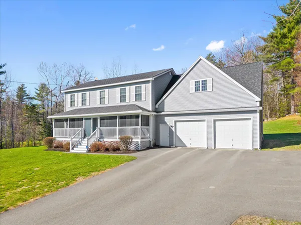 $749,900 | 21 Rosebud Lane, Brewer, ME 04412