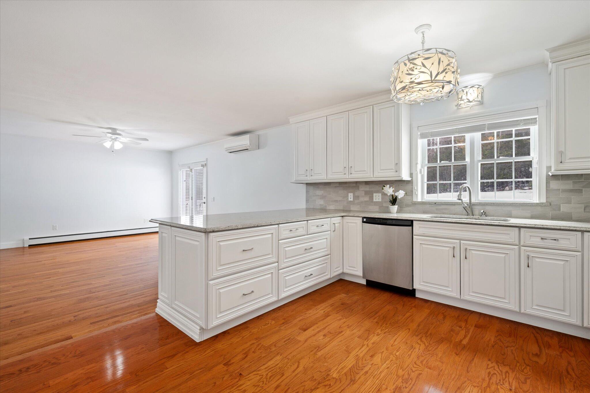 21 Rosebud Lane Brewer, ME 04412 - Photo 15 of 79 18-Kitchen, Breakfast