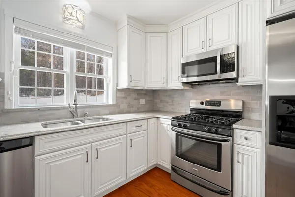 $749,900 | 21 Rosebud Lane, Brewer, ME 04412