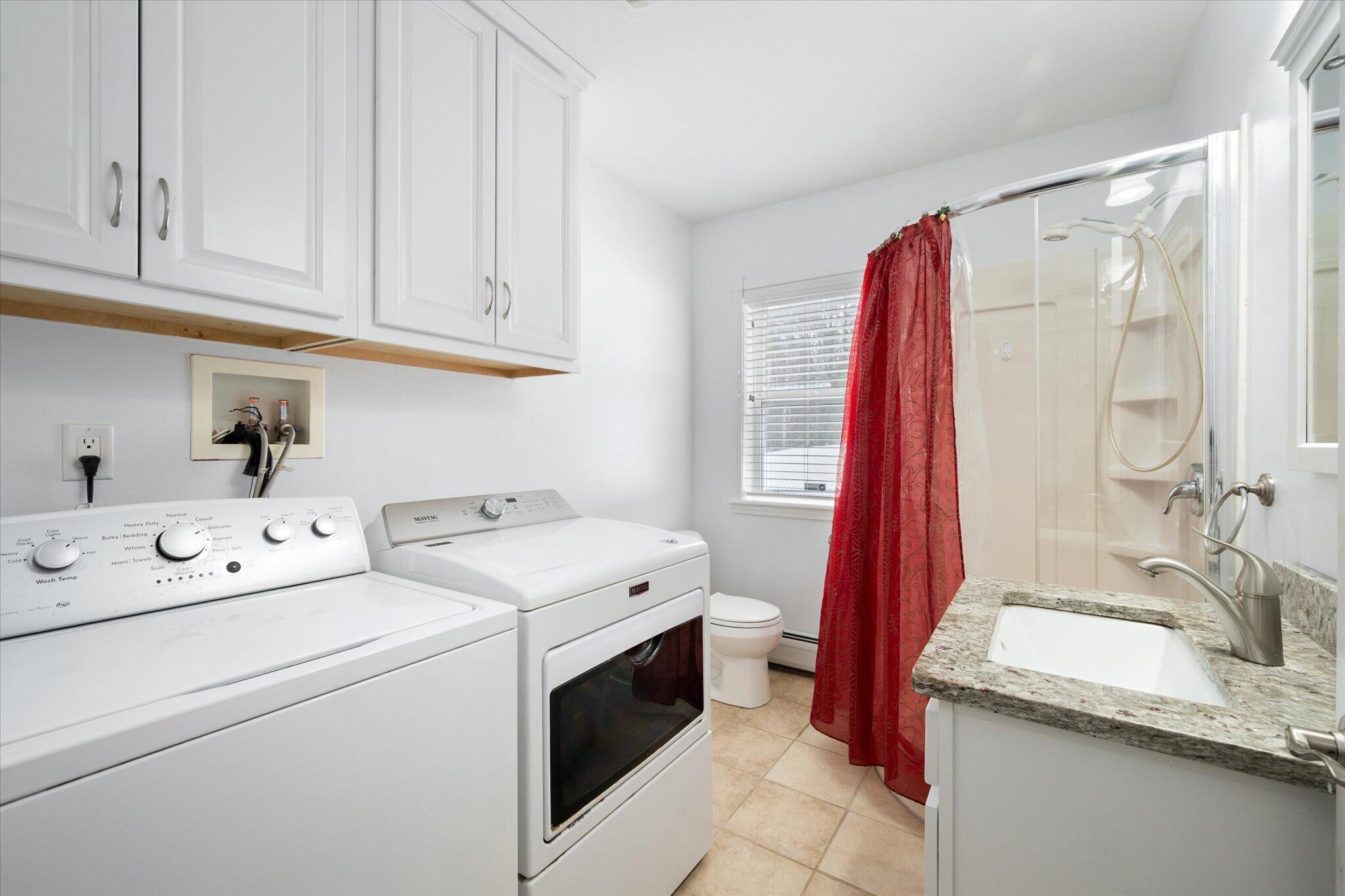 21 Rosebud Lane Brewer, ME 04412 - Photo 21 of 79 25-Bathroom, Laundry