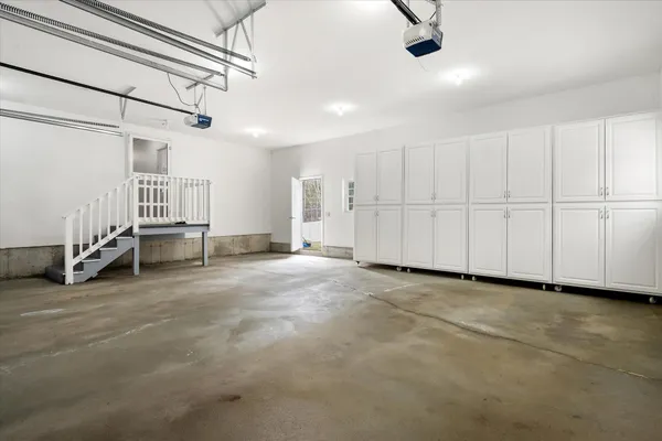 $749,900 | 21 Rosebud Lane, Brewer, ME 04412