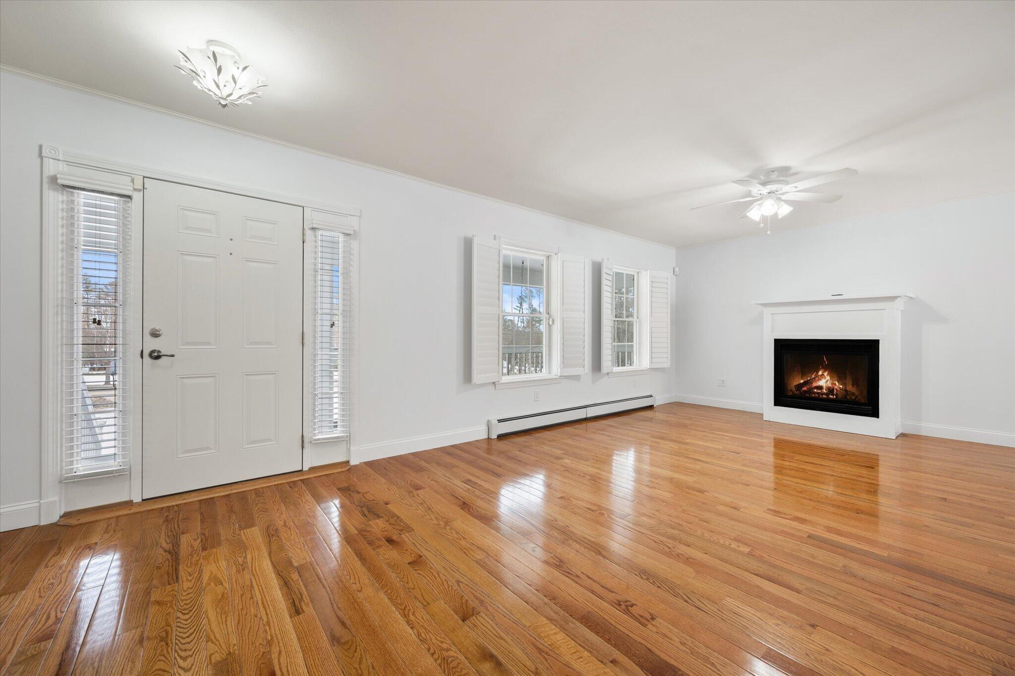 21 Rosebud Lane Brewer, ME 04412 - Photo 6 of 79 09-Front Door, Living Room