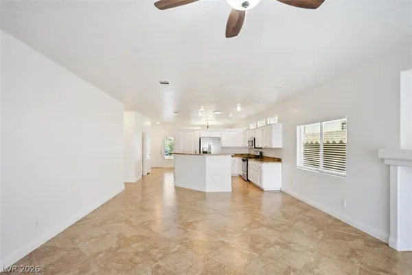 $2,395 | 10326 Queens Church Avenue, Las Vegas, NV 89135