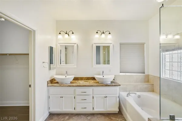$2,395 | 10326 Queens Church Avenue, Las Vegas, NV 89135