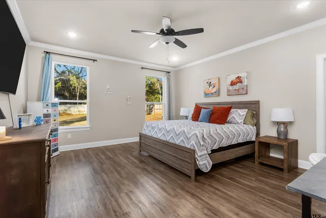 $395,000 | 19438 Cedarpark Place, Lindale, TX 75771