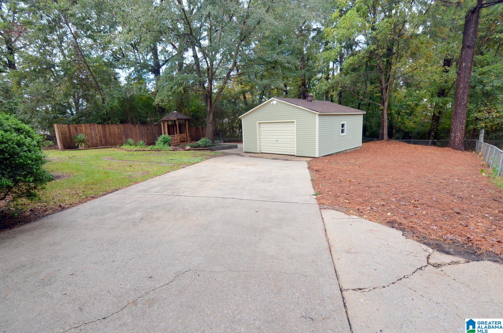 7090 Hopewell Road Bessemer, AL 35022 - Photo 43 of 50