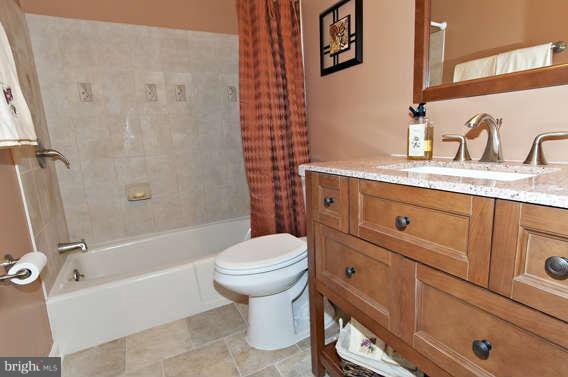 3716 Swann Road Suitland, MD 20746 - Photo 17 of 29 Interior (General)