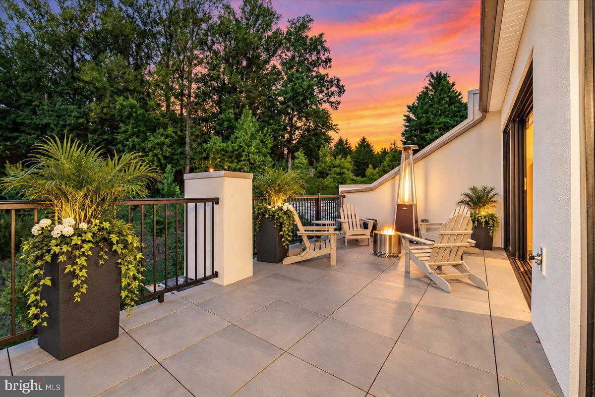 8205 River Road Bethesda, MD 20817 - Photo 5 of 47 A private oasis