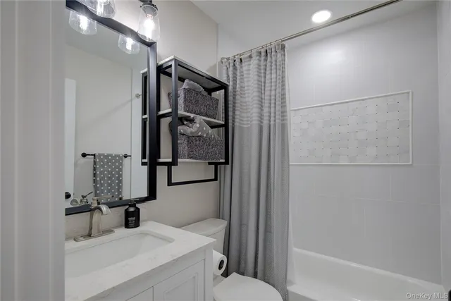 $11,000 | 2 Spring Hollow Road, Centerport, NY 11721