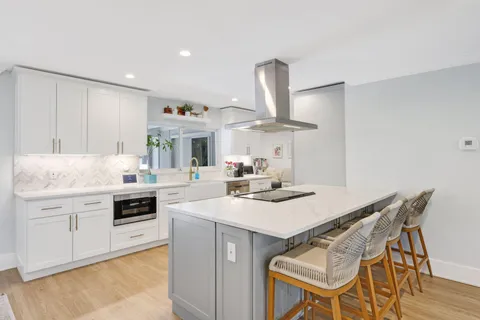 $929,000 | 926 Southwest 1st Street, Boca Raton, FL 33486