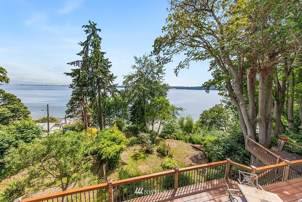 12821 Southwest Bachelor Road Vashon, WA 98070 - Photo 21 of 24 Gallery Image 21