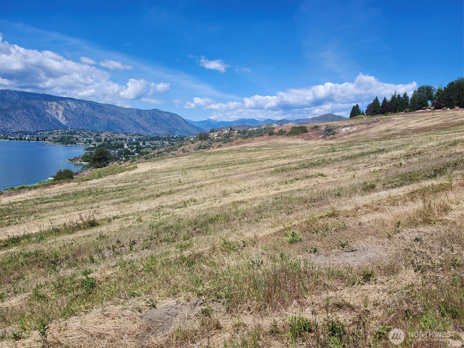 155 Makai Road Chelan, WA 98816 - Photo 6 of 10